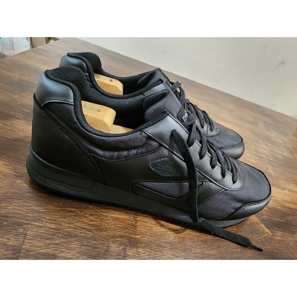 Tredsafe Hays Slip Resistant Shoes Size 12